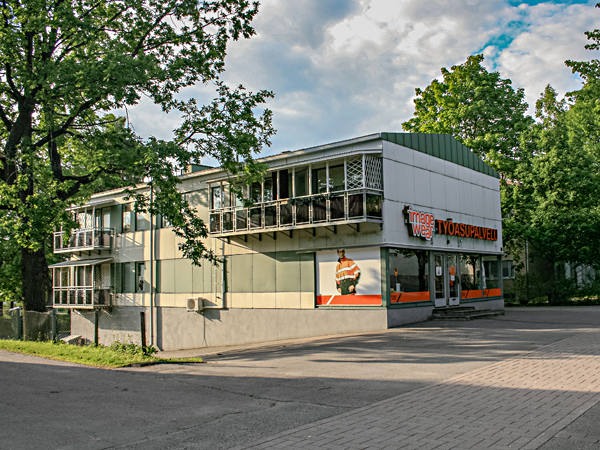 Purettu liikerakennus